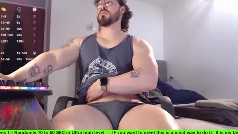 Snapshot of hunter_of_mn chatting on November 2025 10:22:02 PM online show from November 2025 10:22:02 PM