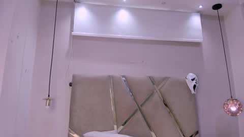 hunterheat_ online show from October 2025 11:43:02 AM