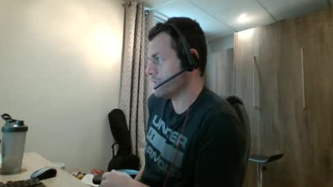 hurley7890 online show from October 2025 01:56:01 PM