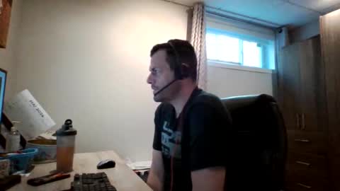 Snapshot of hurley7890 chatting on June 2026 01:25:02 PM hurley7890 online show from June 2026 01:25:02 PM