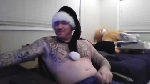 Snapshot of hurricanerodzilla chatting on December 2024 02:56:01 AM hurricanerodzilla online show from December 2024 02:56:01 AM