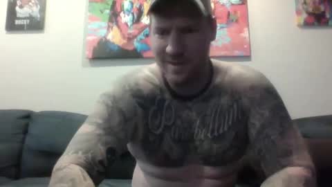 Snapshot of hurricanerodzilla chatting on January 2025 10:27:01 PM hurricanerodzilla online show from January 2025 10:27:01 PM