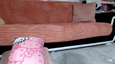 Snapshot of hustle6930 chatting on November 2025 04:00:01 AM Kayla online show from November 2025 04:00:01 AM