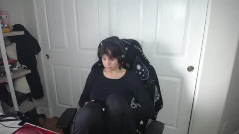 herma online show from December 2024 09:01:01 PM