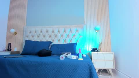 hxxyro online show from April 2026 01:23:01 PM