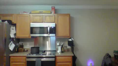 Snapshot of hydro9421 chatting on October 2025 12:44:01 AM hydro9421 online show from October 2025 12:44:01 AM