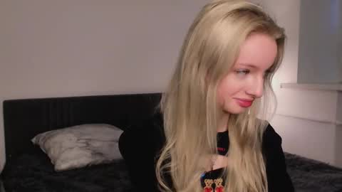 Kate online show from October 2025 02:13:01 PM