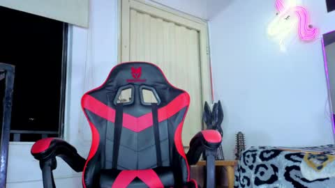 kelvis online show from April 2026 09:40:02 AM