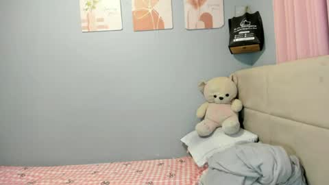 Snapshot of i_can_do_both chatting on June 2026 05:12:02 PM jek online show from June 2026 05:12:02 PM