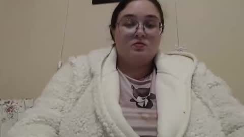 Dominika online show from September 2025 07:30:01 PM