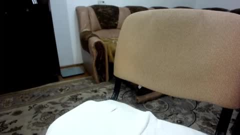 Snapshot of i_like_older_men chatting on November 2025 06:16:02 AM i_like_older_men online show from November 2025 06:16:02 AM