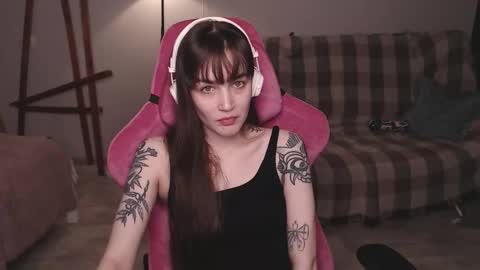 Snapshot of i_love_icecream chatting on November 2025 12:48:01 PM elisabeth online show from November 2025 12:48:01 PM