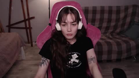 Snapshot of i_love_icecream chatting on November 2025 10:15:02 AM elisabeth online show from November 2025 10:15:02 AM