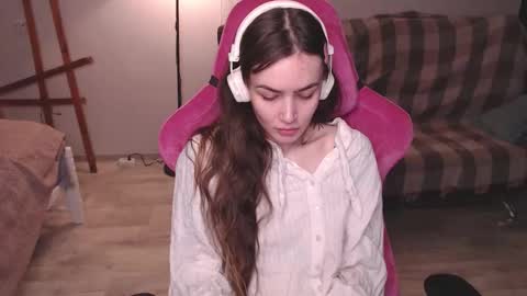 Snapshot of i_love_icecream chatting on December 2025 10:20:02 AM elisabeth online show from December 2025 10:20:02 AM