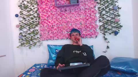 Snapshot of iam_lukas__ chatting on September 2025 07:47:02 PM iam_lukas__ online show from September 2025 07:47:02 PM