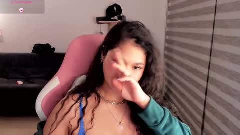 Snapshot of iam_nikki chatting on September 2025 04:55:02 AM On instagram Imm NikkiHelp me reach 100 likes online show from September 2025 04:55:02 AM