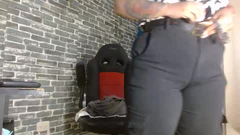 Snapshot of iam_samy__ chatting on January 2026 11:35:01 AM Samy online show from January 2026 11:35:01 AM