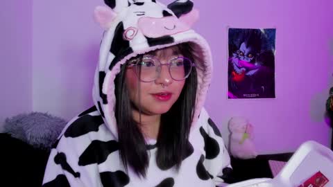 Snapshot of iam_zoechan chatting on December 2024 08:25:02 AM Zoe 3 online show from December 2024 08:25:02 AM