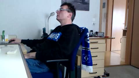 Snapshot of iamachim chatting on December 2025 11:30:02 AM iamachim online show from December 2025 11:30:02 AM