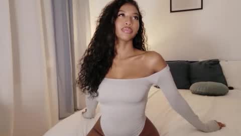 Snapshot of iamcrystal2 chatting on September 2025 10:56:02 PM Crystal online show from September 2025 10:56:02 PM