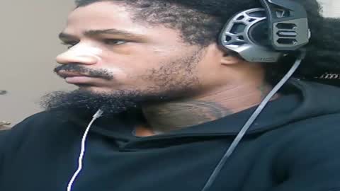 Snapshot of iamjohnny4u chatting on December 2025 03:30:01 PM iamjohnny4u online show from December 2025 03:30:01 PM