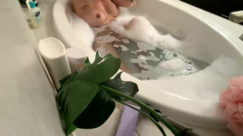 Snapshot of iamkeri chatting on September 2025 01:11:01 AM iamkeri online show from September 2025 01:11:01 AM