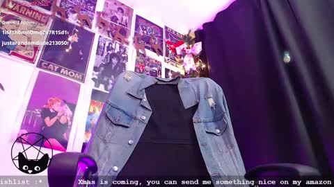 Mari online show from December 2024 01:36:02 AM