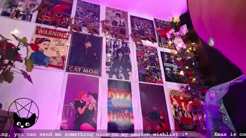 Mari online show from December 2024 11:53:02 PM