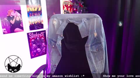 Mari online show from January 2025 11:55:01 PM