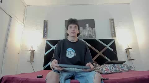 Mariano online show from November 2025 03:28:01 AM