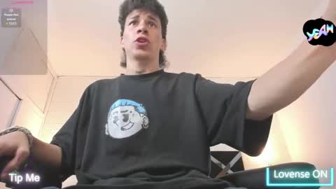 Mariano online show from November 2025 03:19:02 AM