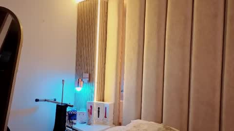 Nyxy online show from April 2026 11:30:02 AM