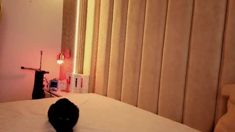 Nyxy online show from April 2026 11:29:02 AM