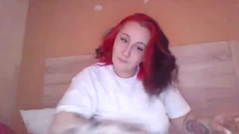 Snapshot of iamskyemarie chatting on December 2025 04:41:01 AM skye marie online show from December 2025 04:41:01 AM