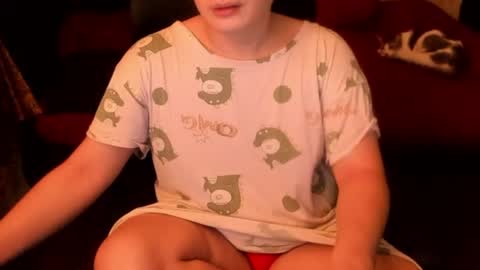 Snapshot of iamsuprememistress chatting on June 2026 04:05:01 PM MADAM MISTRESS ASIANA online show from June 2026 04:05:01 PM