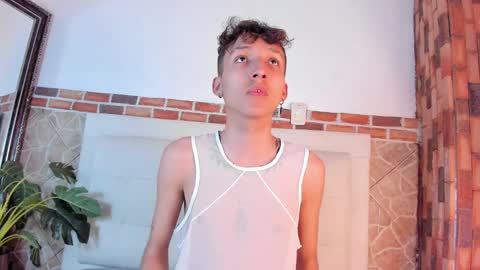 Snapshot of iamthiagox chatting on January 2025 03:26:02 AM Thiago online show from January 2025 03:26:02 AM