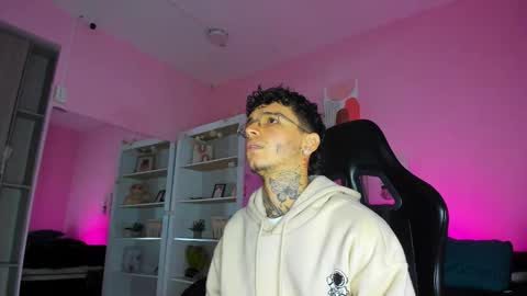 IAN CASTILLO online show from November 2025 11:20:01 AM