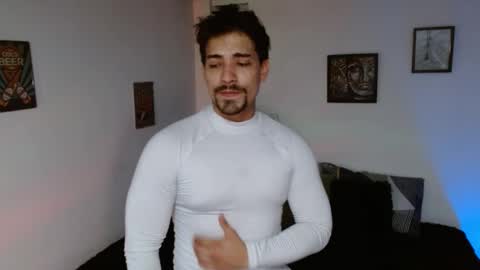 Ian Davis online show from December 2025 06:28:01 PM