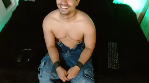 Ian Davis online show from June 2026 12:32:02 AM