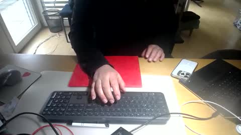 iandy12 online show from February 2026 01:05:02 PM