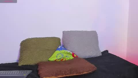 Ian Lark online show from April 2026 07:14:01 PM