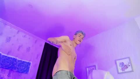 Andrew online show from February 2025 09:35:02 PM