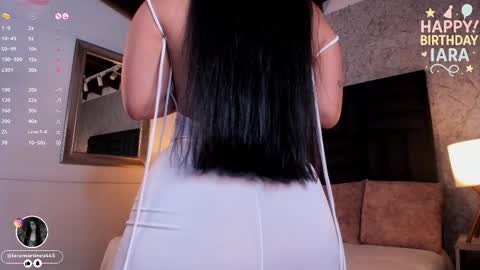 Snapshot of iara_martinez chatting on October 2025 01:07:01 PM I A R A online show from October 2025 01:07:01 PM