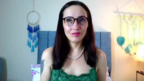 Snapshot of iberianmoonmk chatting on October 2025 05:35:01 PM Iberian Moon online show from October 2025 05:35:01 PM