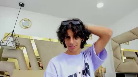 ibratxandy online show from November 2025 08:42:01 PM