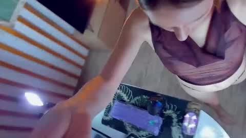 Snapshot of ice_pixie chatting on February 2026 05:24:01 PM Nana online show from February 2026 05:24:01 PM