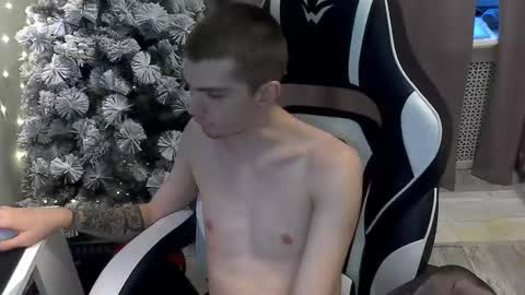 MAX online show from December 2024 08:05:01 AM