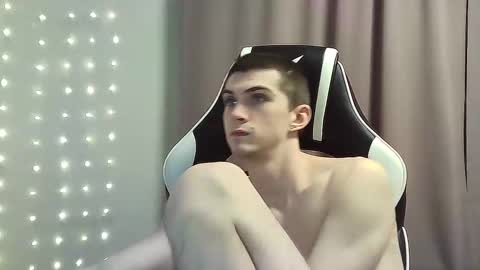 MAX online show from January 2025 05:48:01 PM