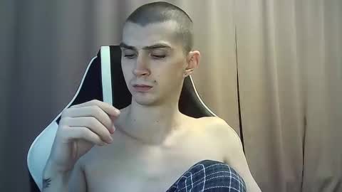 MAX online show from February 2025 05:24:02 PM