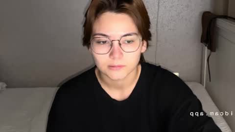 Snapshot of iceeheart chatting on November 2025 07:01:02 PM Ksenia online show from November 2025 07:01:02 PM